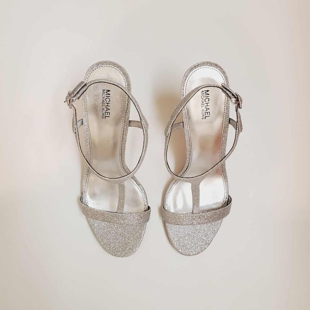 NWOB Michael Kors T Strap Sandal Silver Glitter - Picture 4 of 11